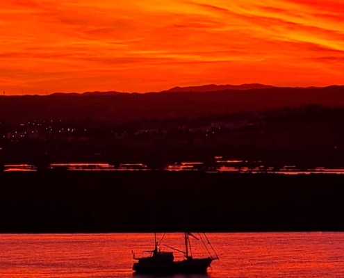 Casa en Ayamonte adosada con vistas al río. 3 plantas