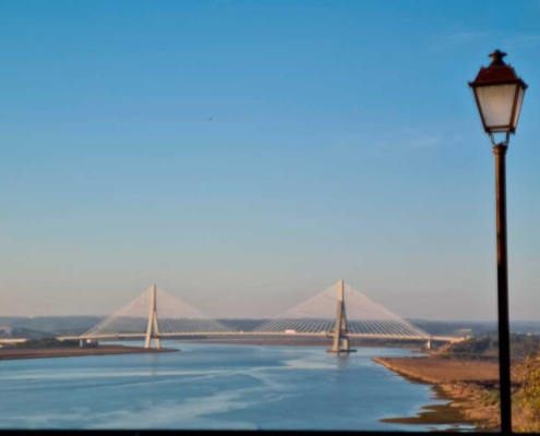 Casa en Ayamonte adosada con vistas al río. 3 plantas