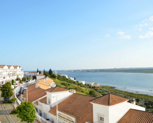 Casa en Ayamonte adosada con vistas al río. 3 plantas